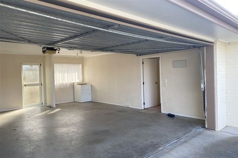 Photo of property in 2/36 West Fairway, Golflands, Auckland, 2013