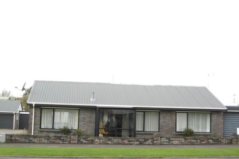 Photo of property in 221/1 Coronation Avenue, Welbourn, New Plymouth, 4310