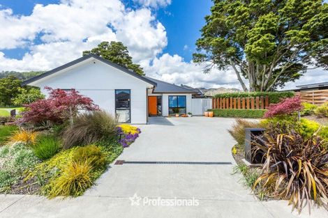 Photo of property in 15 Gilruth Road, Wallaceville, Upper Hutt, 5018