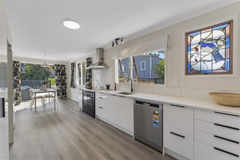 Photo of property in 22 Ocean Road, Paraparaumu Beach, Paraparaumu, 5032