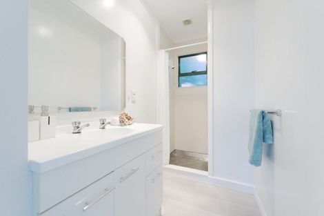 Photo of property in 52a Metcalfe Road, Ranui, Auckland, 0612