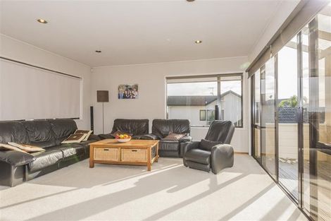 Photo of property in 1/15 Gillard Place, Eastern Beach, Auckland, 2012