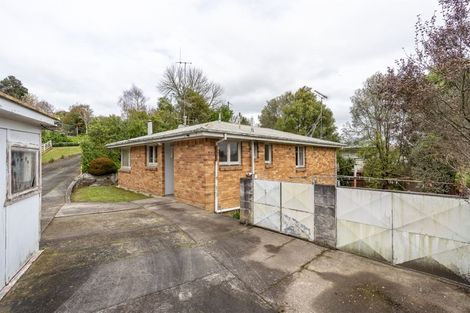 Photo of property in 13 Sutton Crescent, Hillcrest, Hamilton, 3216