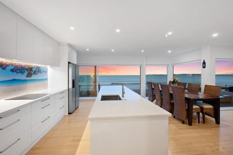 Photo of property in 305 Hibiscus Coast Highway, Orewa, 0931