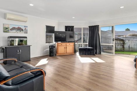 Photo of property in 92 Denny Hulme Drive, Mount Maunganui, 3116