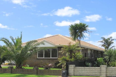 Photo of property in 27 Lotus Avenue, Mount Maunganui, 3116