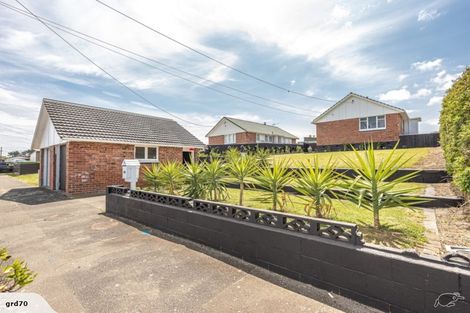 Photo of property in 180 Puriri Street, Castlecliff, Whanganui, 4501