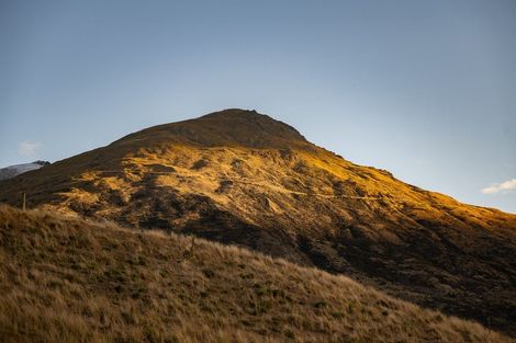Photo of property in 73 Alec Robins Road, Lake Hayes, Queenstown, 9371