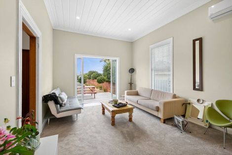 Photo of property in 157 Saint Aubyn Street, New Plymouth, 4310