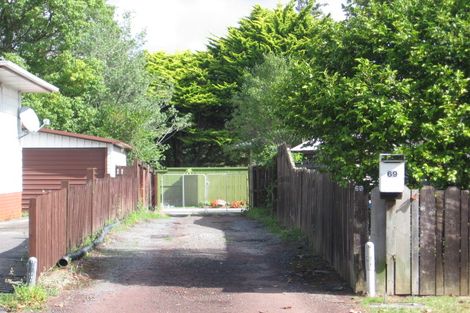Photo of property in 69 Chilcott Road, Henderson, Auckland, 0612