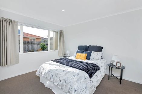Photo of property in 27 Gendo Avenue, Henderson, Auckland, 0612