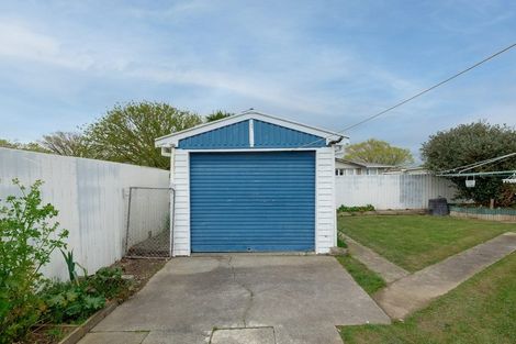 Photo of property in 19 Halswell Crescent, Westbrook, Palmerston North, 4412