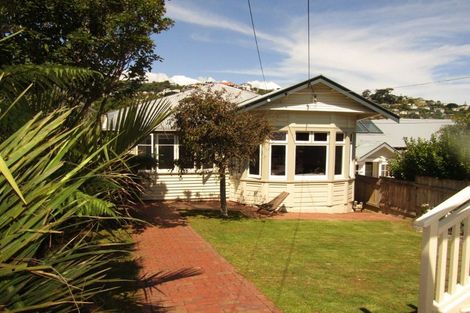 Photo of property in 49 Eden Street, Island Bay, Wellington, 6023