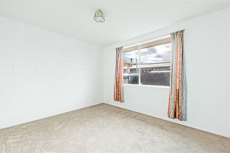 Photo of property in 4/94 Springs Road, Hornby, Christchurch, 8042