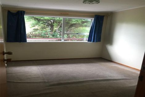 Photo of property in 3 Lavery Place, Sunnynook, Auckland, 0632