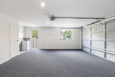 Photo of property in 17 Normanton Street, Glenfield, Auckland, 0629