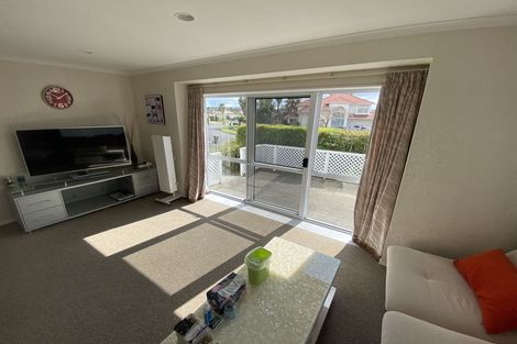Photo of property in 32 Cantora Avenue, Northpark, Auckland, 2013