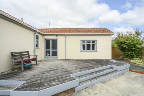 Photo of property in 629 Featherston Street, Roslyn, Palmerston North, 4414