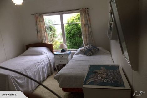 Photo of property in 134 Seaview Road, Paraparaumu Beach, Paraparaumu, 5032