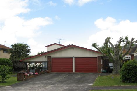 Photo of property in 5 Emory Drive, Conifer Grove, Takanini, 2112