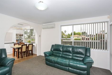 Photo of property in 1/36 Park Estate Road, Rosehill, Papakura, 2113