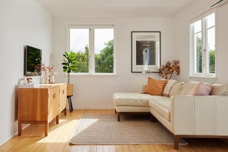 Photo of property in 4b Redditch Place, Papamoa Beach, Papamoa, 3118