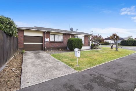 Photo of property in 2a Saint Lukes Place, Bader, Hamilton, 3206