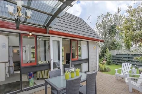 Photo of property in 10 Pamir Place, Welcome Bay, Tauranga, 3112