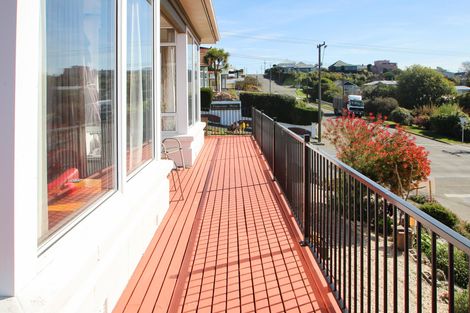 Photo of property in 61 Tyne Street, South Hill, Oamaru, 9400