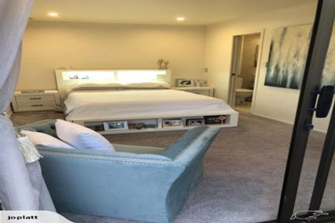 Photo of property in 31 Squirrel Lane, Browns Bay, Auckland, 0630