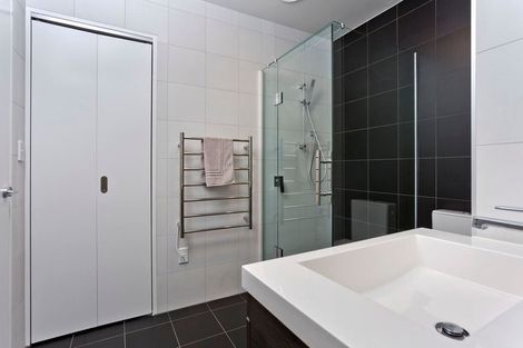 Photo of property in 312/19 Rawene Road, Birkenhead, Auckland, 0626