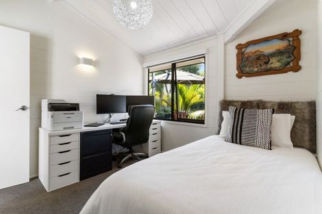 Photo of property in 68a Wellington Street, Howick, Auckland, 2014