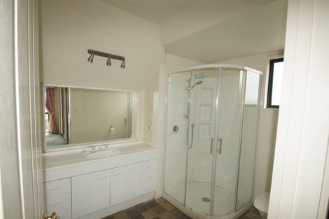 Photo of property in 1 Bowman Place, Sockburn, Christchurch, 8042