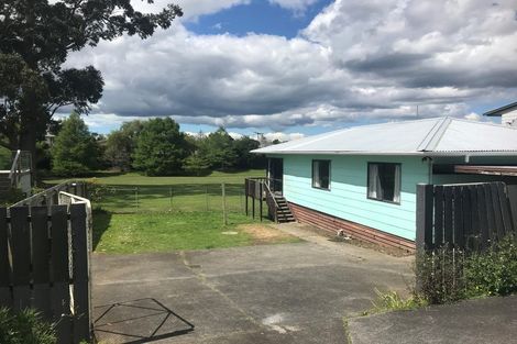 Photo of property in 2/27 Christmas Road, Manurewa, Auckland, 2102