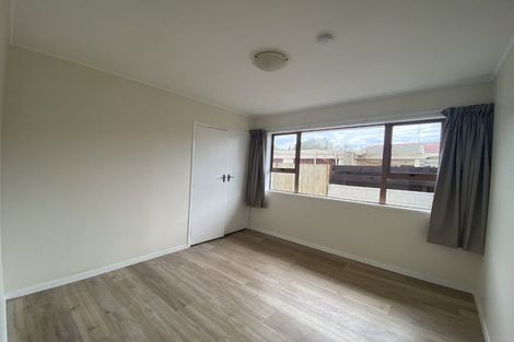 Photo of property in 8 John Downs Drive, Browns Bay, Auckland, 0630