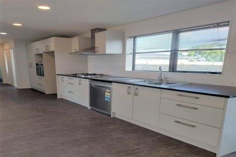 Photo of property in 110 Gloucester Road, Manurewa, Auckland, 2102