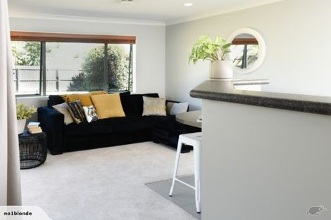 Photo of property in 23 Trossach Place, Wattle Downs, Auckland, 2103