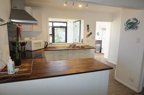 Photo of property in 13 Linklater Avenue, Foxton Beach, Foxton, 4815