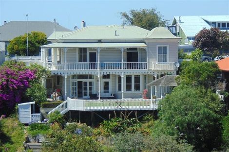 Photo of property in 21 May Avenue, Hospital Hill, Napier, 4110