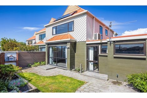 Photo of property in 3/180 Brougham Street, Sydenham, Christchurch, 8023