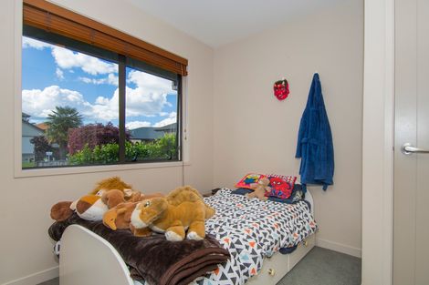 Photo of property in 14 Glenmonarch Place, Pyes Pa, Tauranga, 3112