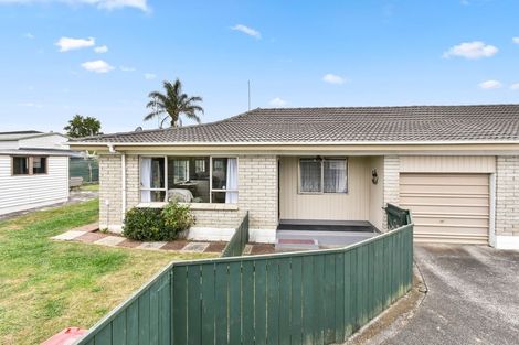 Photo of property in 2/19 Tatariki Street, Rosehill, Papakura, 2113