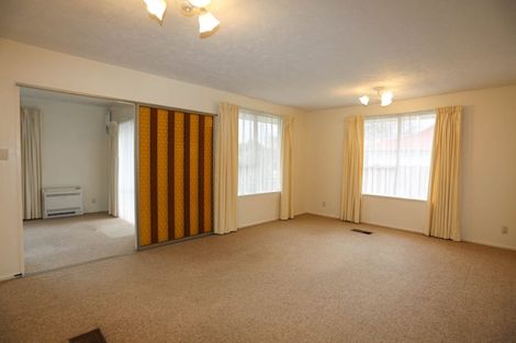 Photo of property in 6 Karnak Crescent, Russley, Christchurch, 8042