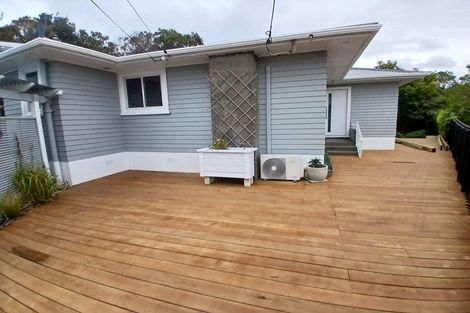 Photo of property in 5 Beazley Avenue, Paparangi, Wellington, 6037