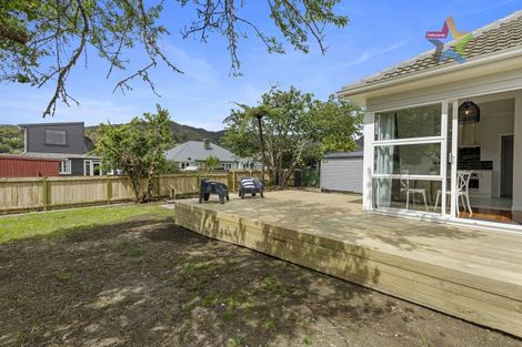 Photo of property in 16 Purser Grove, Fairfield, Lower Hutt, 5011