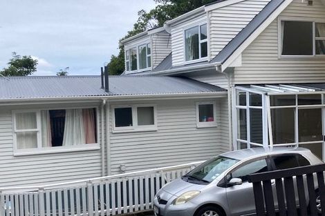 Photo of property in 39 Onslow Road, Khandallah, Wellington, 6035