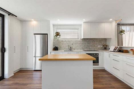 Photo of property in 4 Leaning Rock Lane, Wanaka, 9305