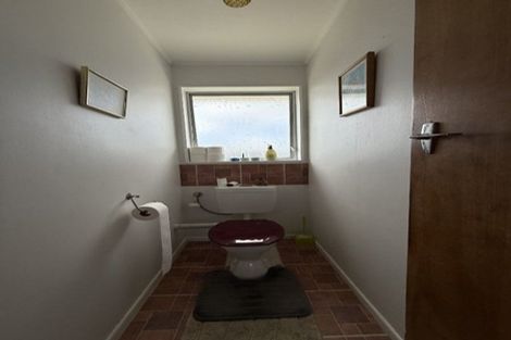 Photo of property in 24a Oregon Drive, Maoribank, Upper Hutt, 5018