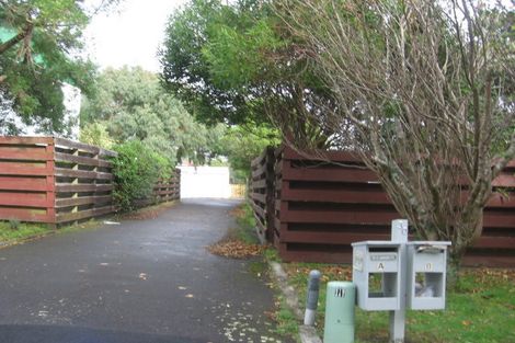 Photo of property in 2/30 Hicks Close, Whitby, Porirua, 5024