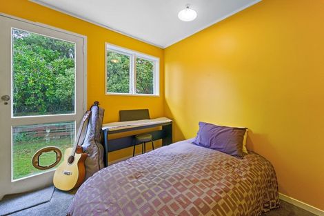 Photo of property in 35 Cologne Street, Martinborough, 5711